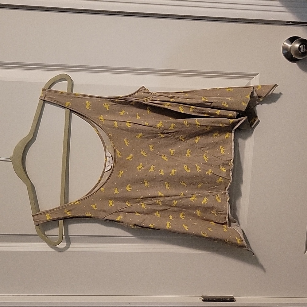 BCBG cropped tank